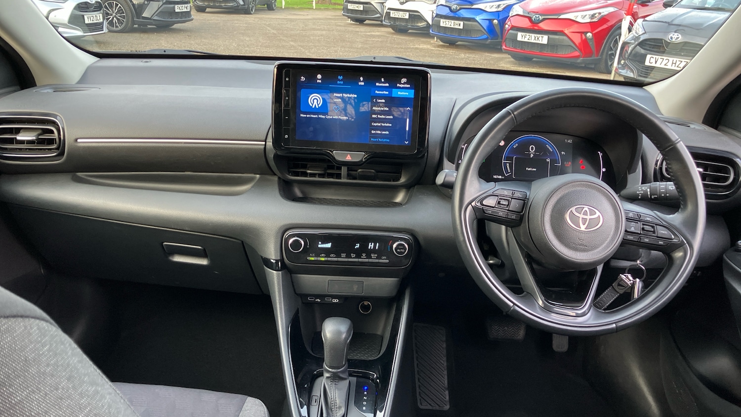 Used Toyota Yaris 2024 for sale - 77088062: Photo 5