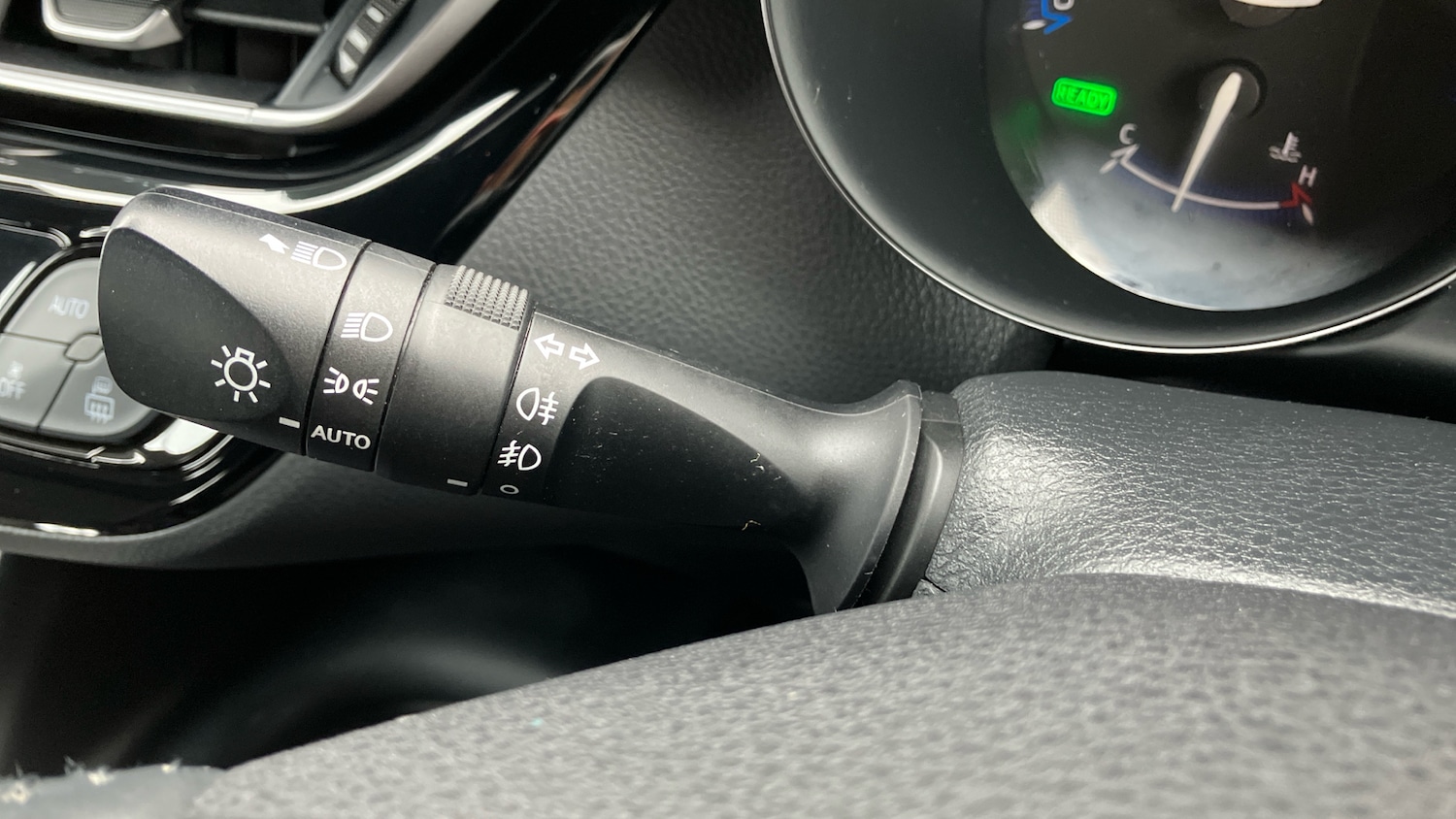 Used Toyota C-HR 2022 for sale - 77779015: Photo 38