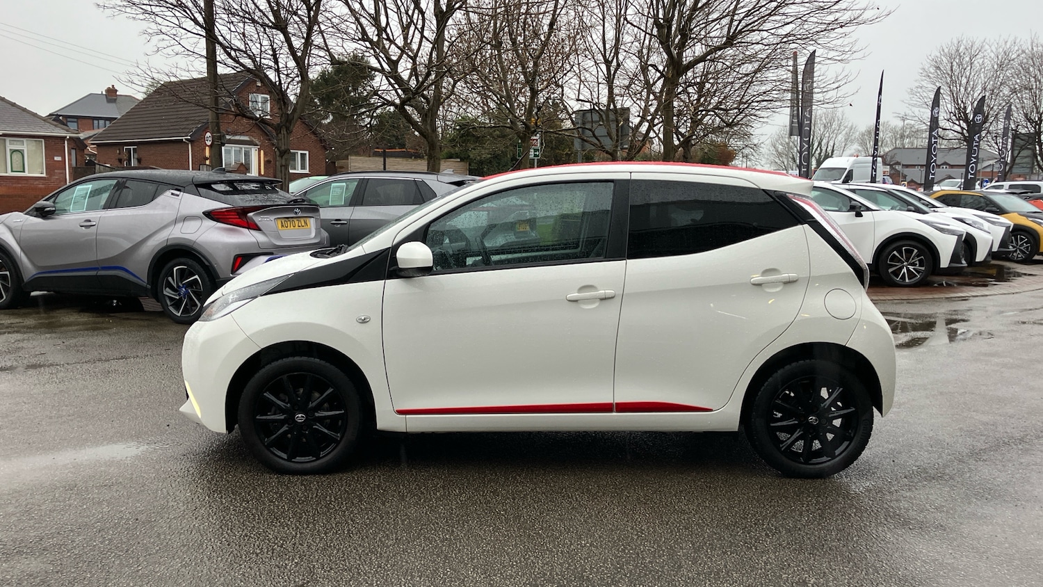 Used Toyota AYGO 2017 for sale - 76908509: Photo 17