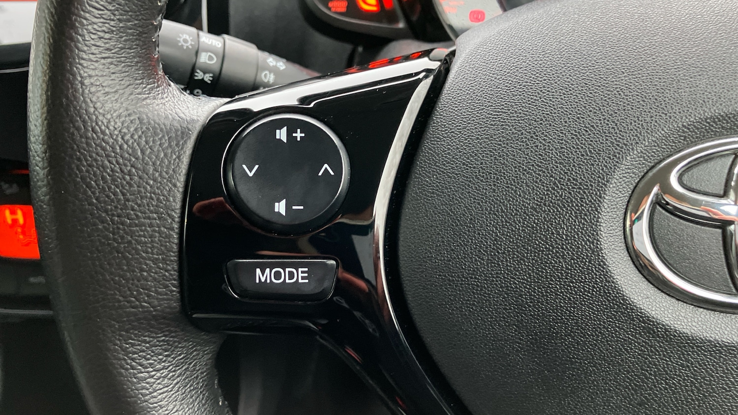 Used Toyota AYGO 2017 for sale - 76908509: Photo 36