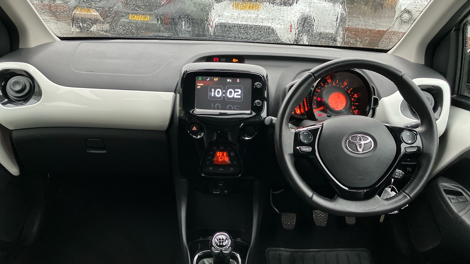 Used Toyota AYGO 2017 for sale - 76908509: Photo 5