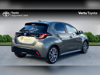 Used Toyota Yaris 2023 for sale - 79582198: Photo
