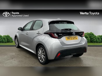 Used Toyota Yaris 2023 for sale - 77493177: Photo