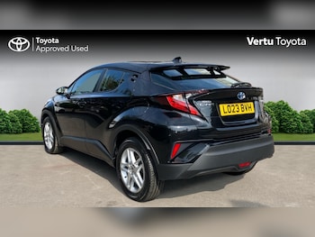 Used Toyota C-HR 2023 for sale - 79332978: Photo