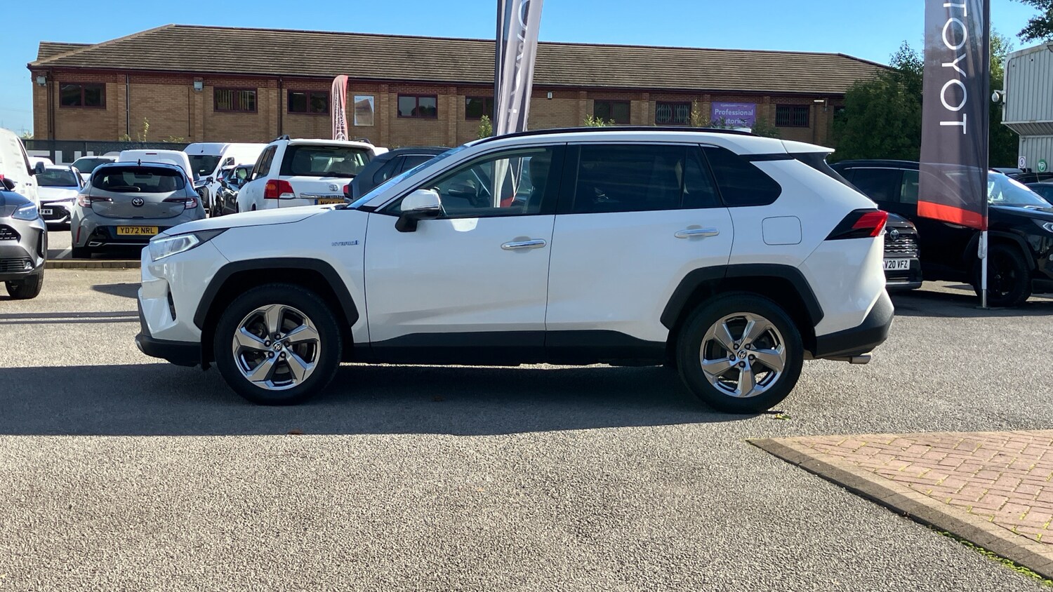 Used Toyota RAV4 2020 for sale - 75945081: Photo 17