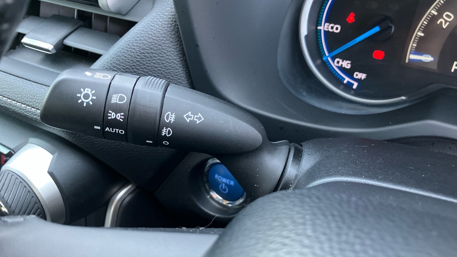 Used Toyota RAV4 2020 for sale - 75945081: Photo 38