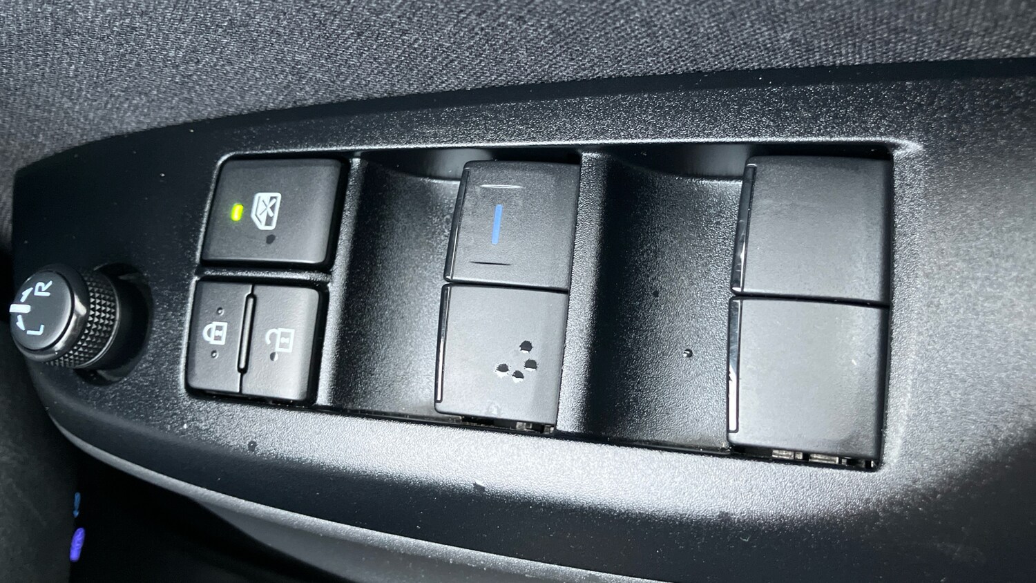 Used Toyota Yaris 2022 for sale - 77025265: Photo 22