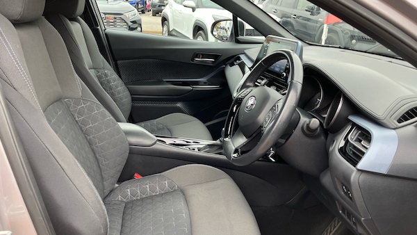 Used Toyota C-HR 2020 for sale - 76272338: Photo 11