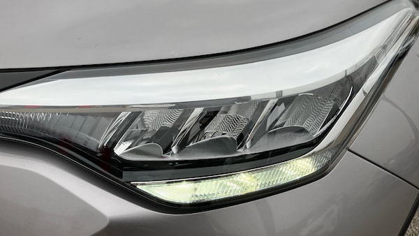 Used Toyota C-HR 2020 for sale - 76272338: Photo 32