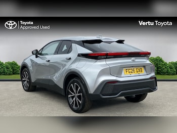 Used Toyota C-HR 2026 for sale - 79032028: Photo