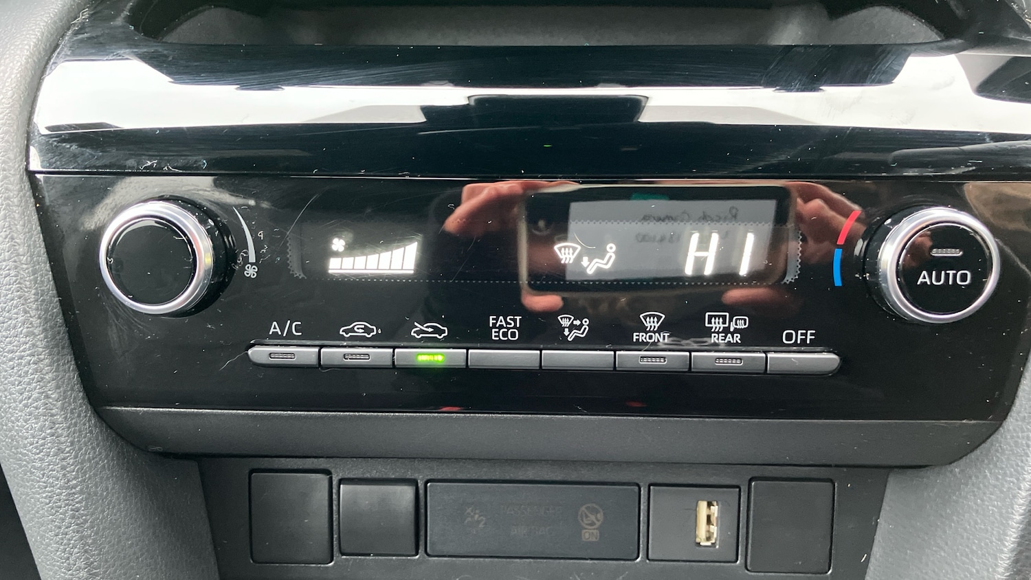 Used Toyota Yaris Cross 2023 for sale - 77676992: Photo 34