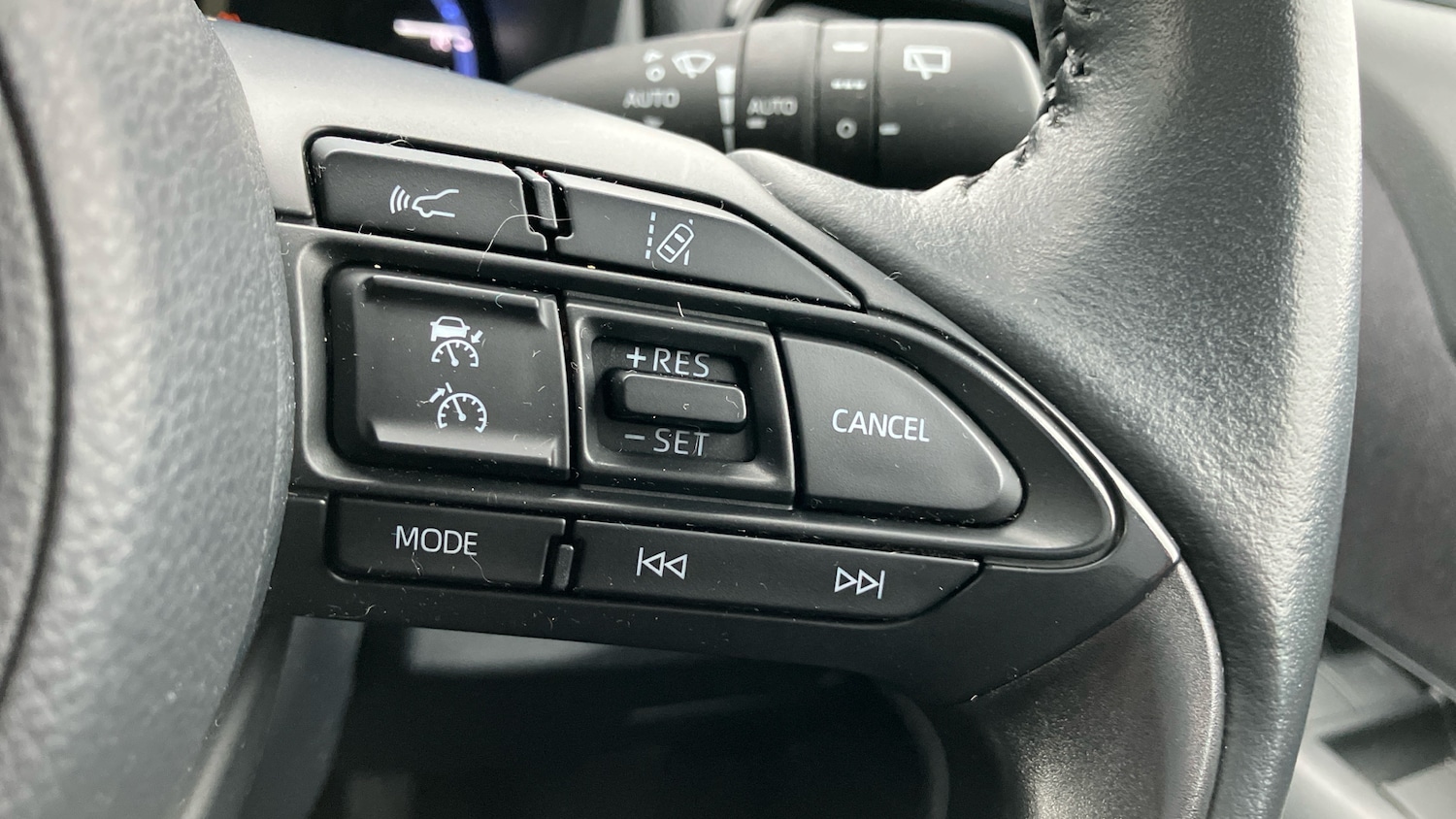 Used Toyota Yaris Cross 2023 for sale - 77676992: Photo 37