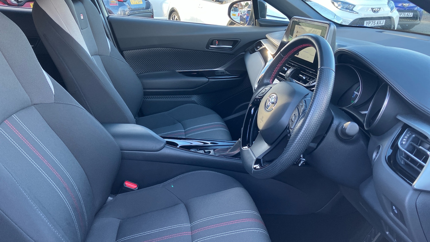 Used Toyota C-HR 2022 for sale - 77046544: Photo 11