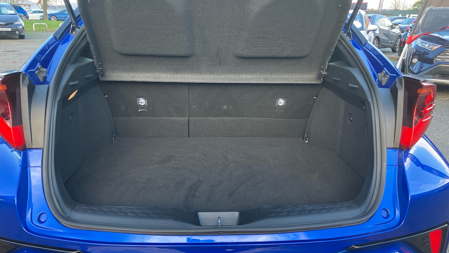 Used Toyota C-HR 2022 for sale - 77046544: Photo 14