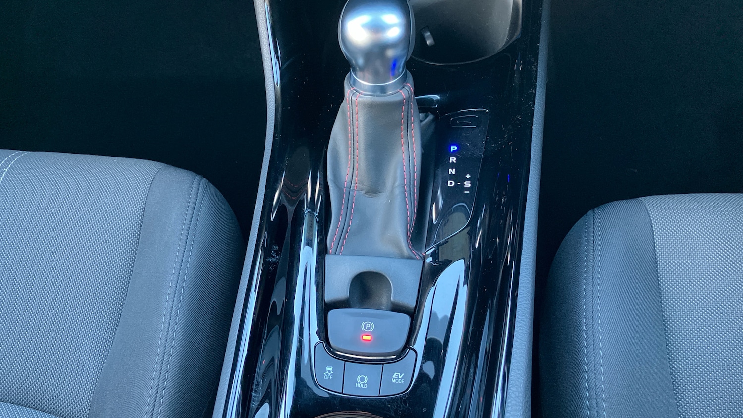 Used Toyota C-HR 2022 for sale - 77046544: Photo 35