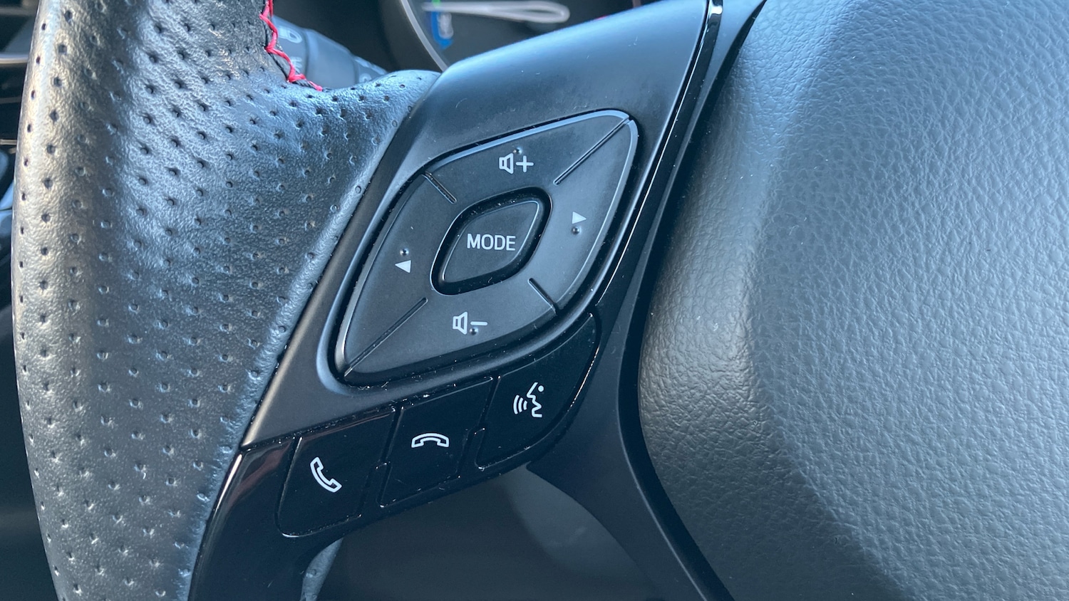 Used Toyota C-HR 2022 for sale - 77046544: Photo 36