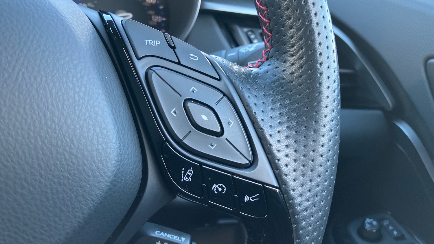 Used Toyota C-HR 2022 for sale - 77046544: Photo 37