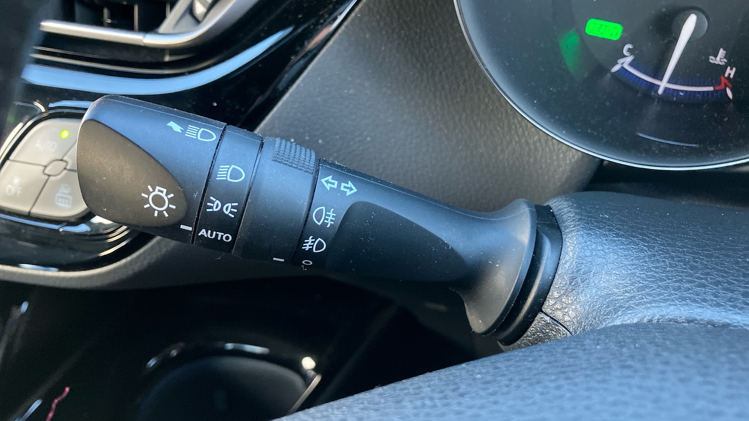 Used Toyota C-HR 2022 for sale - 77046544: Photo 38