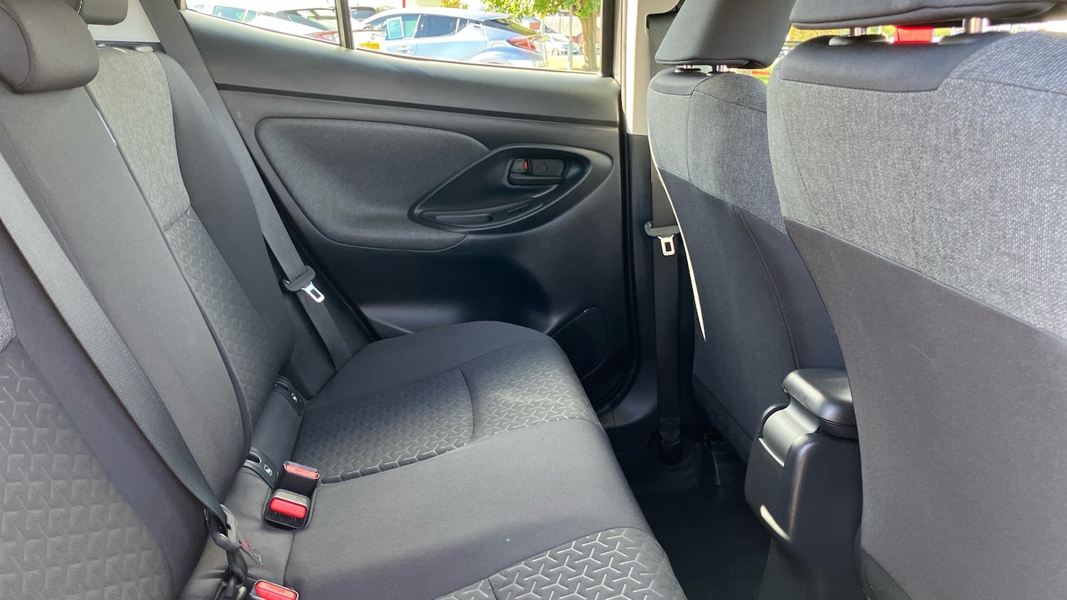 Used Toyota Yaris Cross 2022 for sale - 76505533: Photo 12