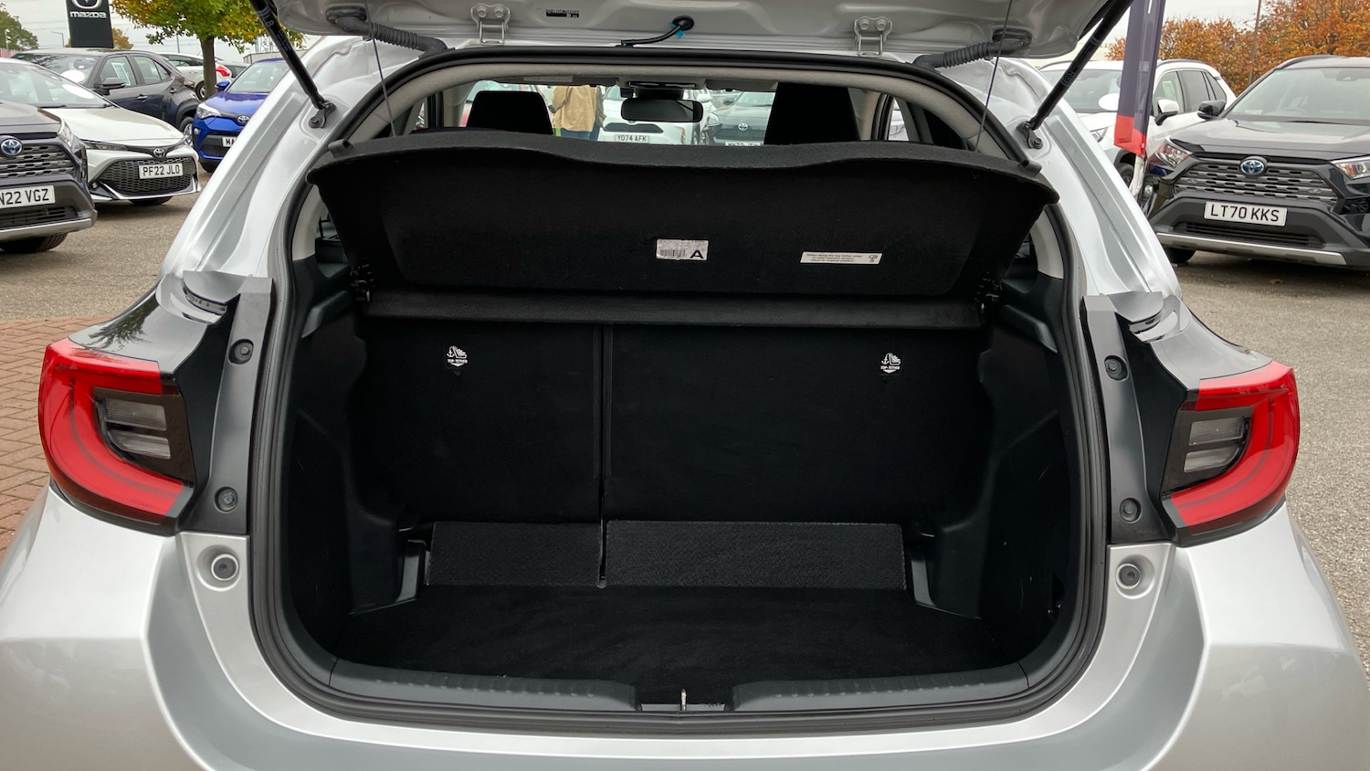 Used Toyota Yaris 2021 for sale - 76299701: Photo 14