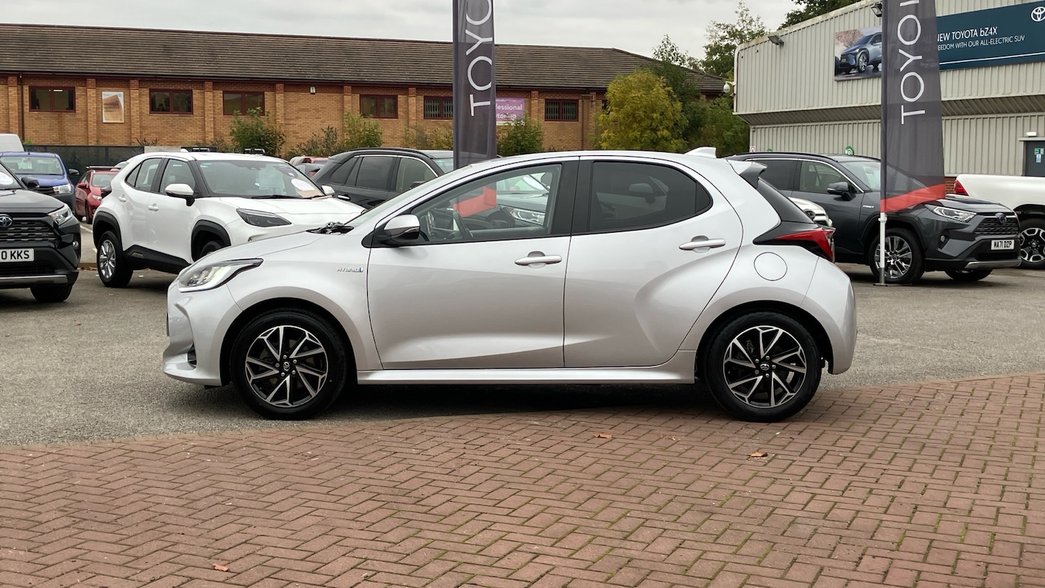 Used Toyota Yaris 2021 for sale - 76299701: Photo 17