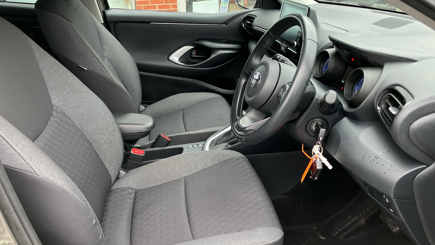 Used Toyota Yaris 2022 for sale - 77363969: Photo 11