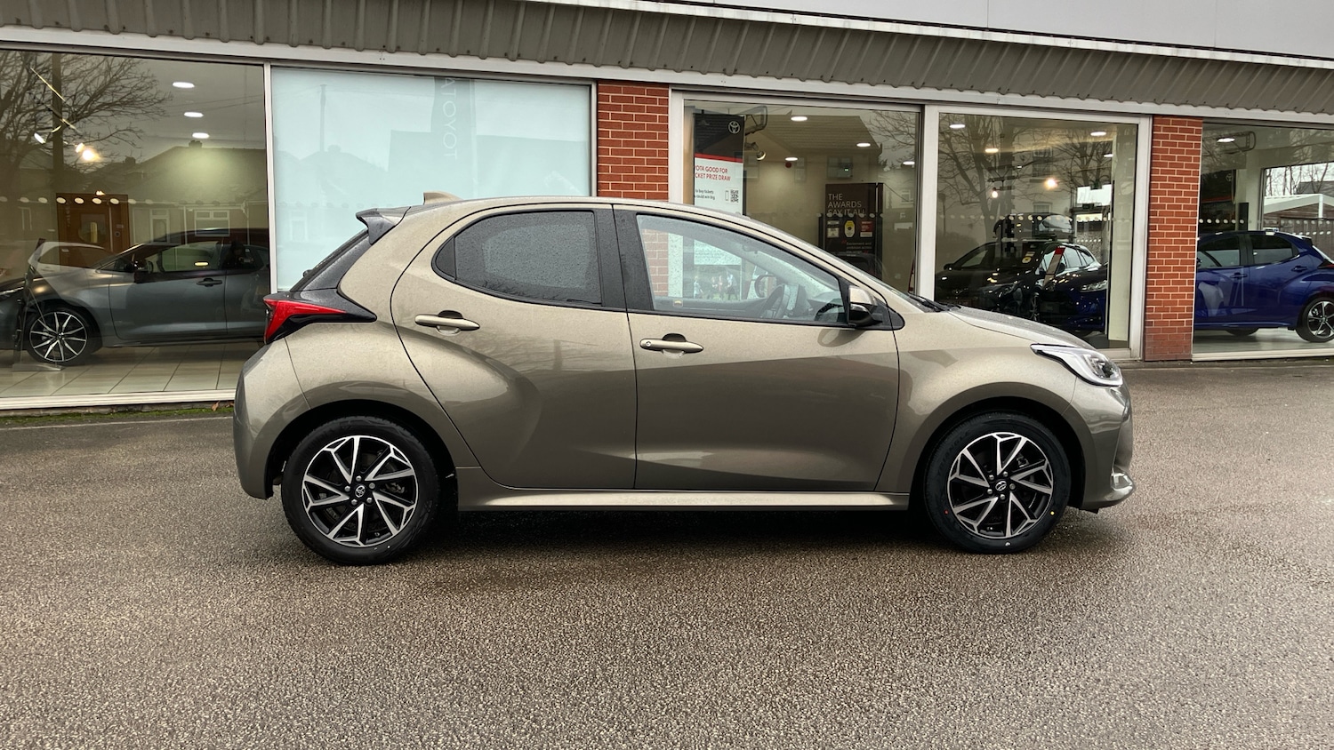 Used Toyota Yaris 2022 for sale - 77363969: Photo 16