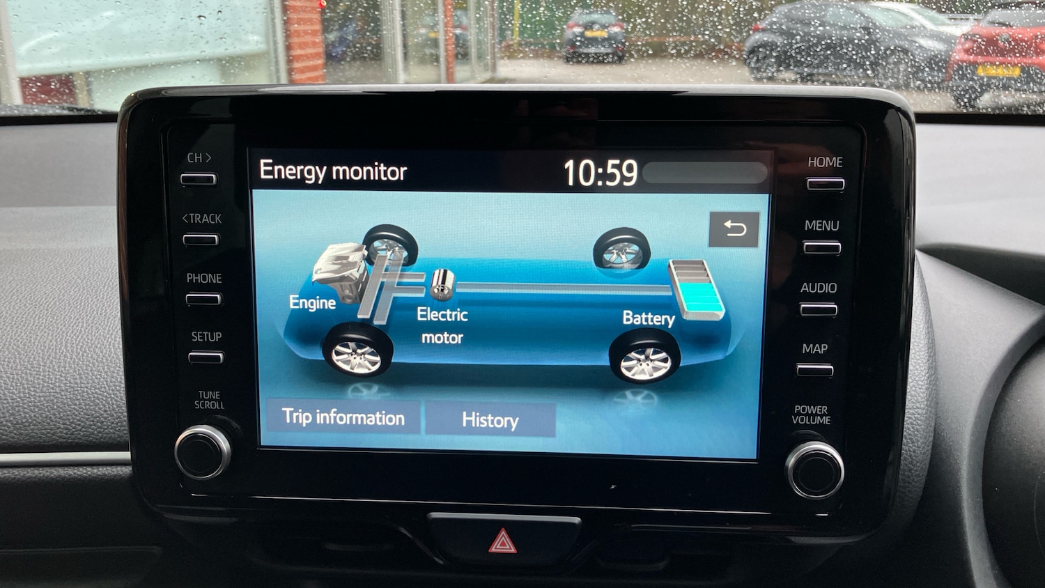 Used Toyota Yaris 2022 for sale - 77363969: Photo 28