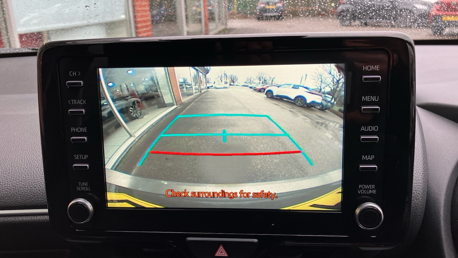 Used Toyota Yaris 2022 for sale - 77363969: Photo 31