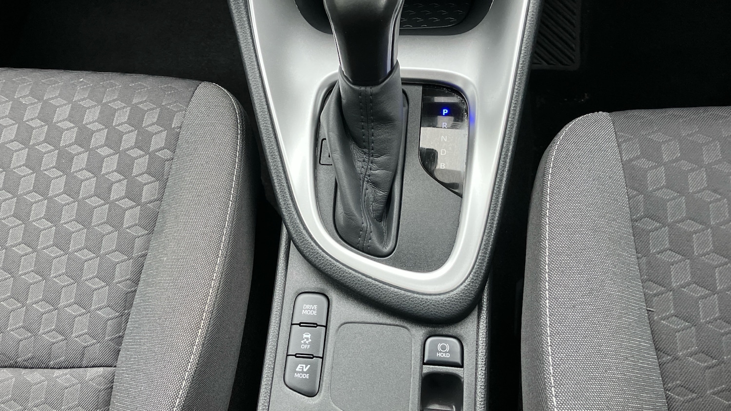 Used Toyota Yaris 2022 for sale - 77363969: Photo 35