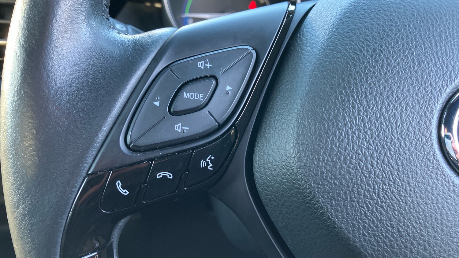 Used Toyota C-HR 2022 for sale - 77490612: Photo 36