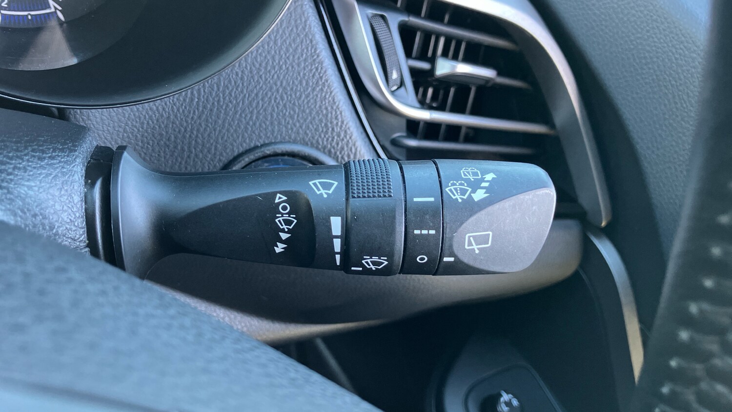 Used Toyota C-HR 2022 for sale - 77490612: Photo 39