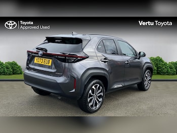 Used Toyota Yaris Cross 2024 for sale - 77599235: Photo