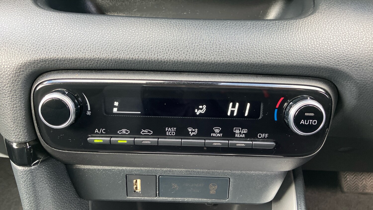 Used Toyota Yaris 2023 for sale - 77902292: Photo 34