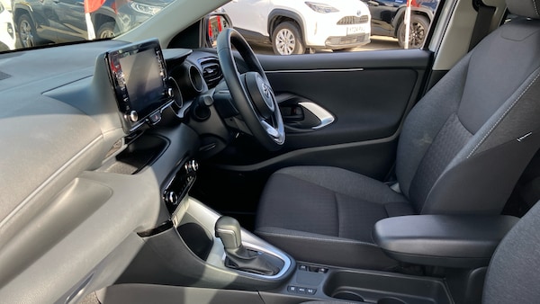 Used Toyota Yaris 2022 for sale - 76219032: Photo 10