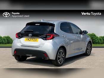 Used Toyota Yaris 2021 for sale - 79392339: Photo