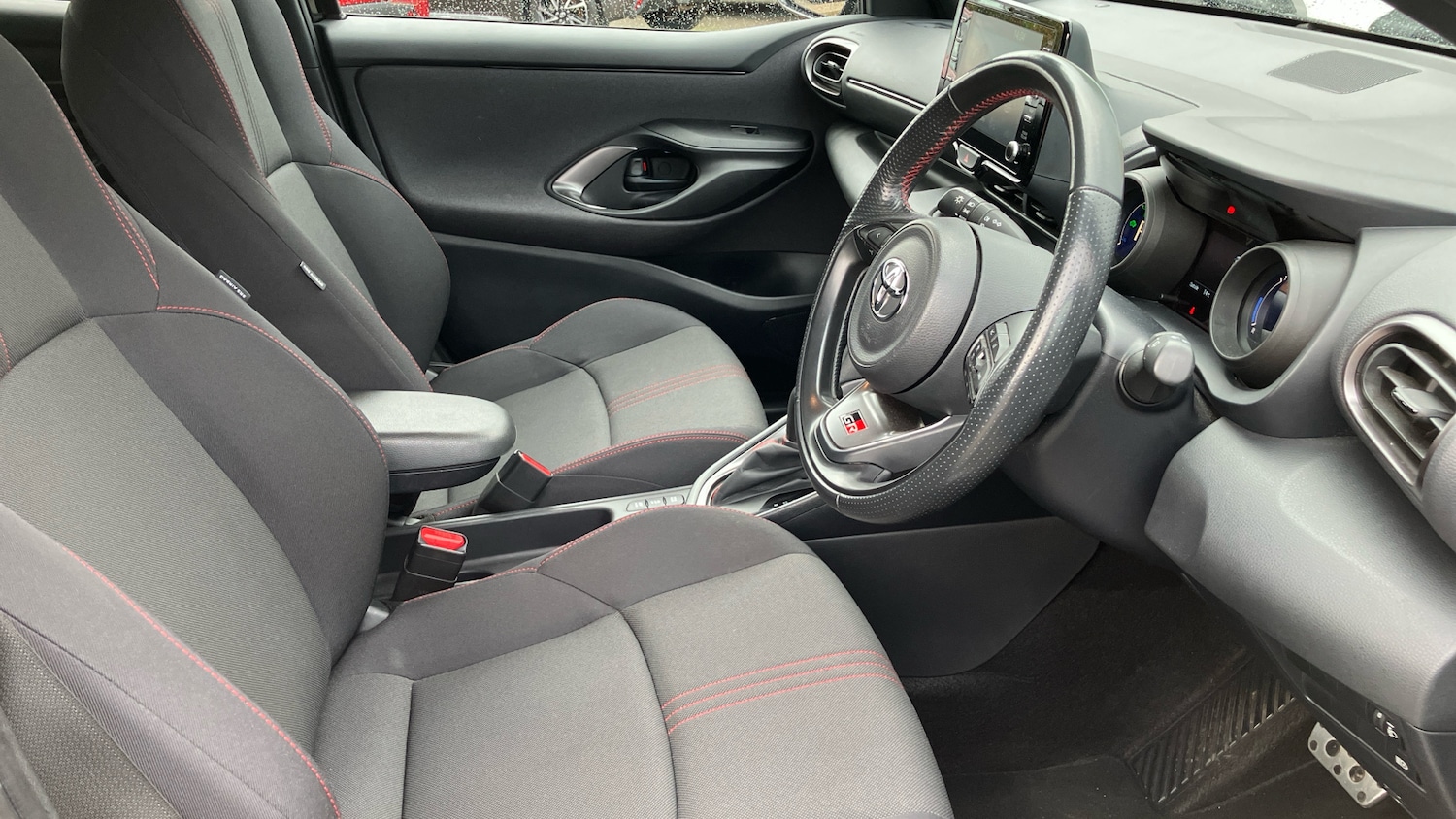 Used Toyota Yaris 2022 for sale - 76544229: Photo 11