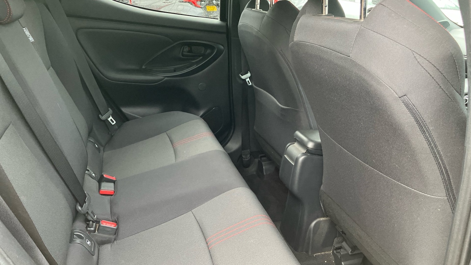 Used Toyota Yaris 2022 for sale - 76544229: Photo 12