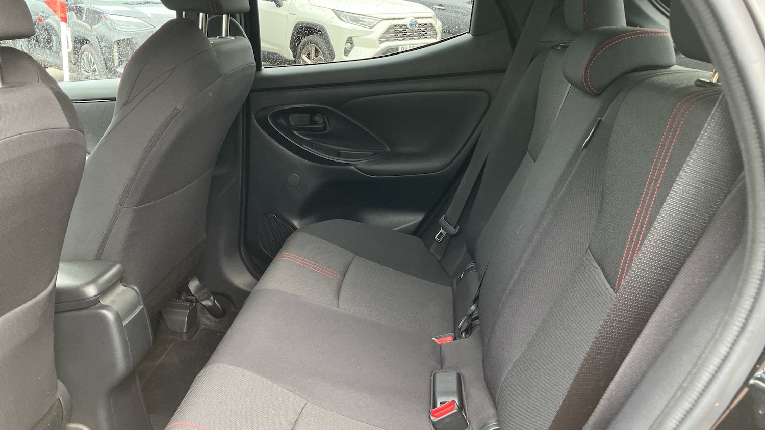 Used Toyota Yaris 2022 for sale - 76544229: Photo 13