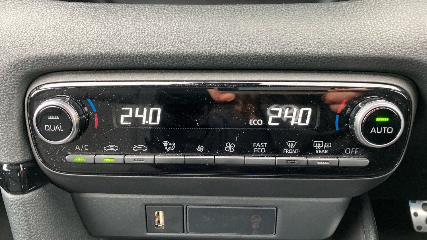 Used Toyota Yaris 2022 for sale - 76544229: Photo 34