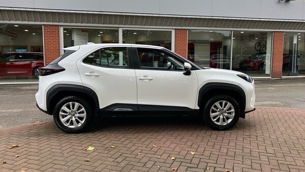 Used Toyota Yaris Cross 2024 for sale - 76219039: Photo 16