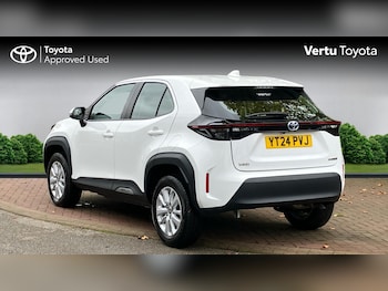 Used Toyota Yaris Cross 2024 for sale - 76219039: Photo 4