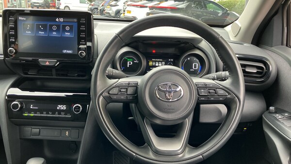 Used Toyota Yaris Cross 2024 for sale - 76219039: Photo 6