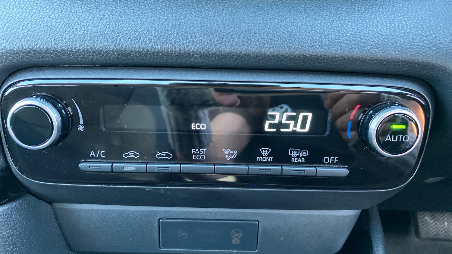 Used Toyota Yaris 2025 for sale - 77921179: Photo 34