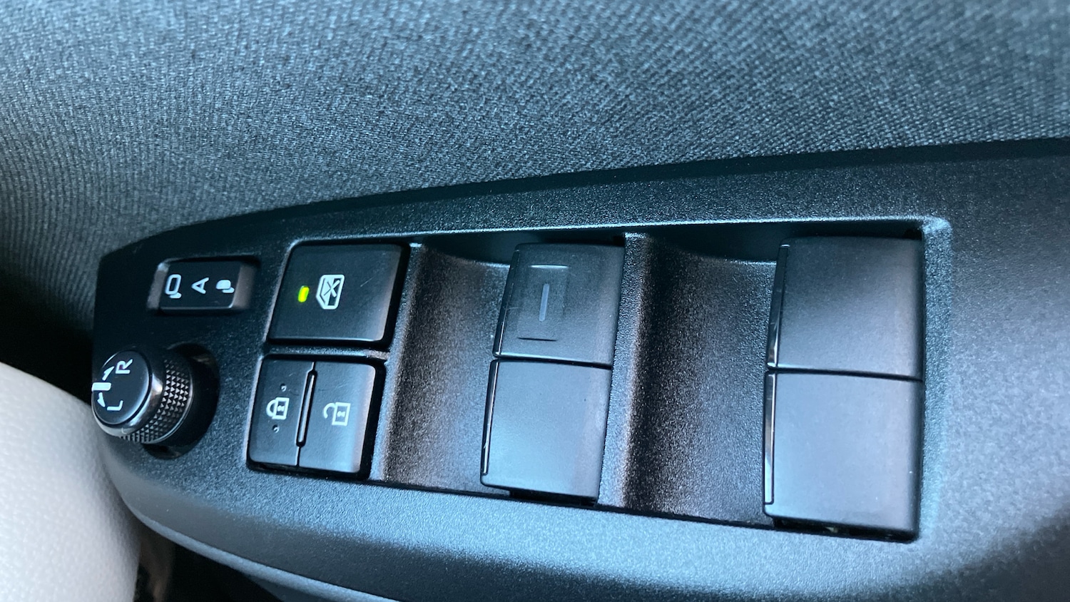 Used Toyota Yaris 2022 for sale - 76599901: Photo 22