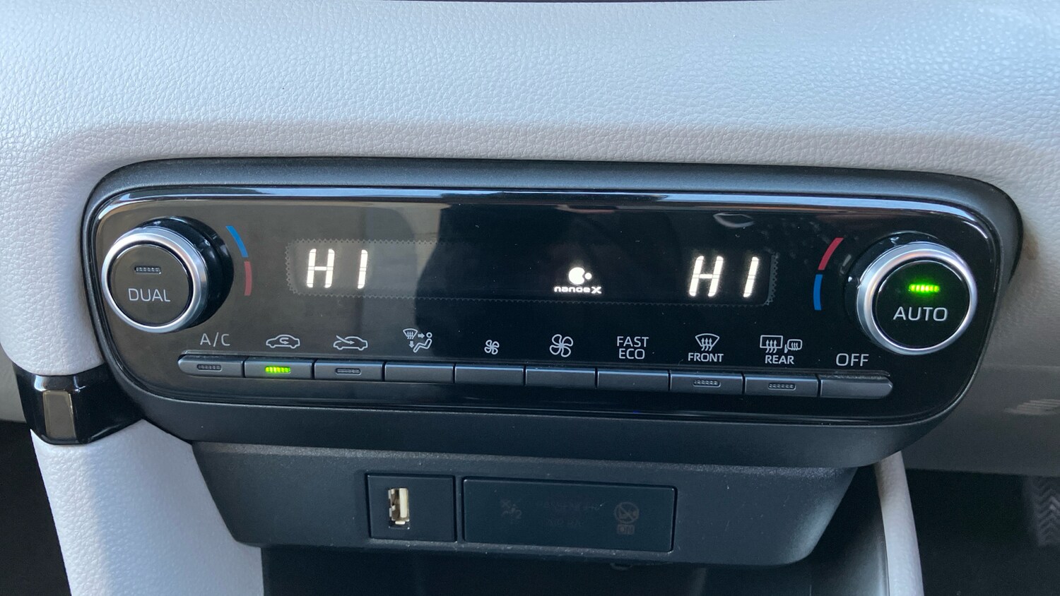 Used Toyota Yaris 2022 for sale - 76599901: Photo 34