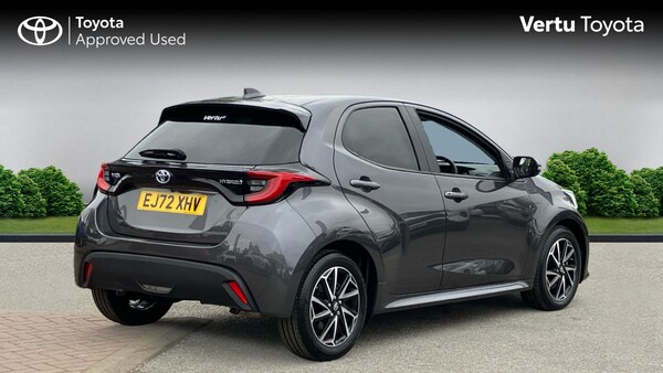 Used Toyota Yaris 2023 for sale - 76218670: Photo 2