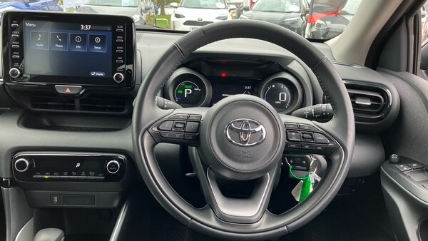 Used Toyota Yaris 2023 for sale - 76218670: Photo 6