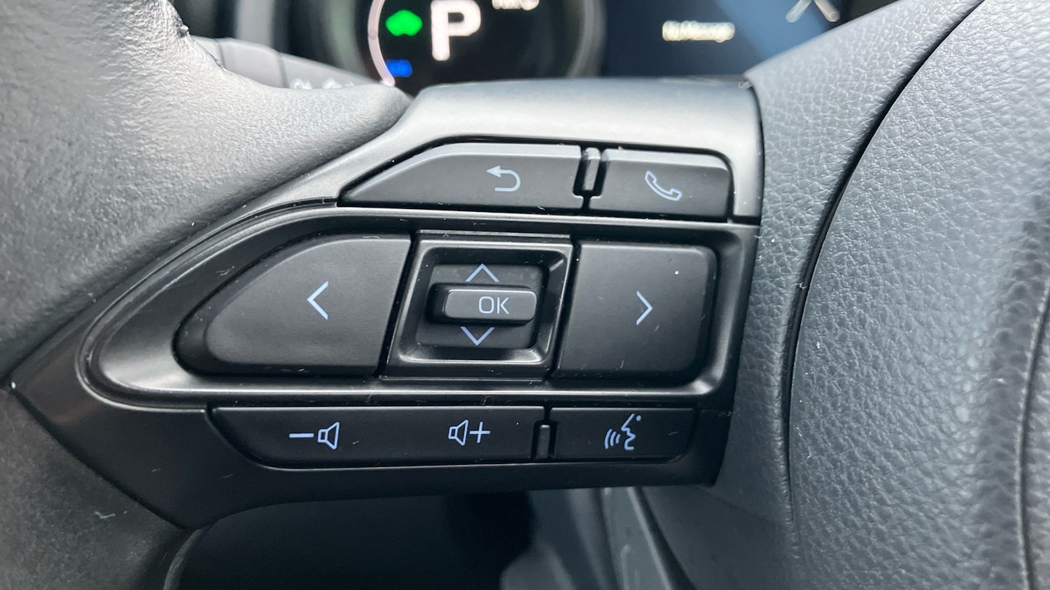 Used Toyota Yaris 2022 for sale - 77474965: Photo 36