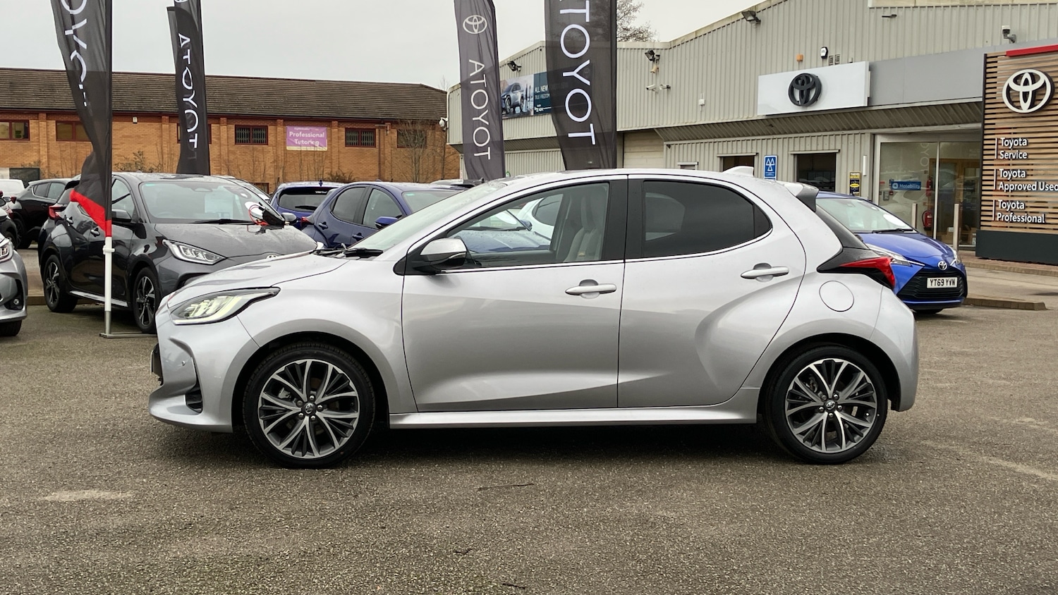 Used Toyota Yaris 2022 for sale - 76959784: Photo 17